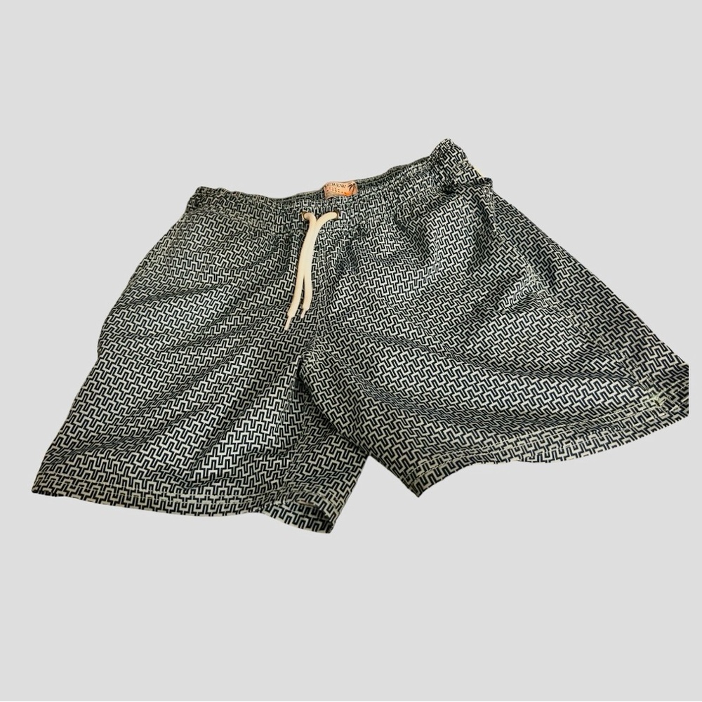 J Crew flex swimwear shorts in size small. Fully lined - Excellent condition